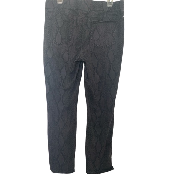 NYDJ pants,  jeans jeggings, size 10, pull on style, snake print. - Picture 5 of 7